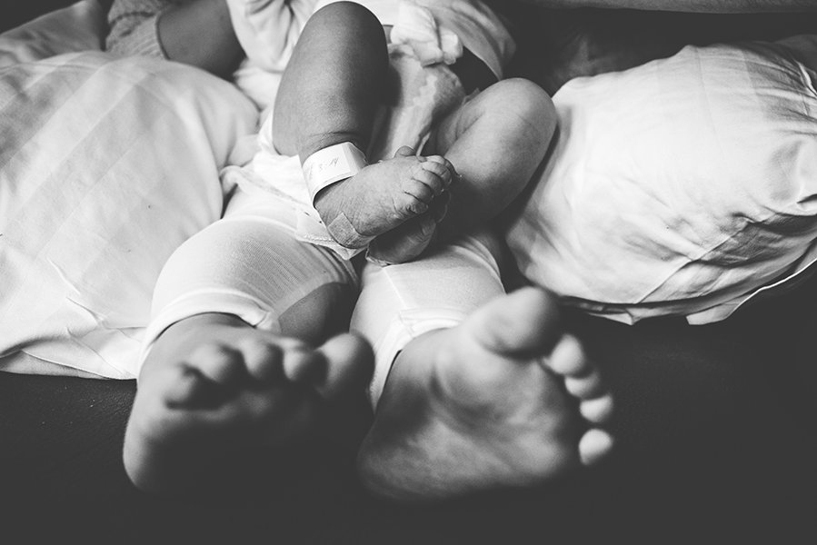 tammy-nicole-photography-newborn-frsh48-baby-maternity-breastfeeding-english-espanol-munich-family-4