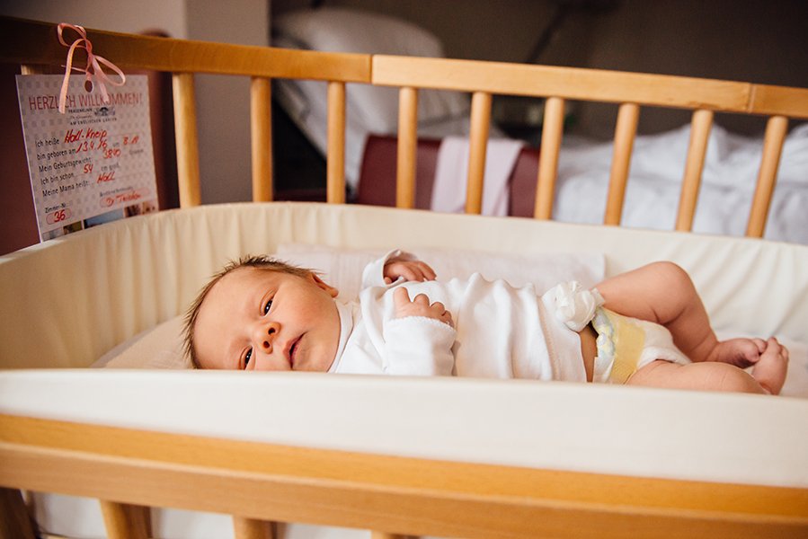 tammy-nicole-photography-newborn-frsh48-baby-maternity-breastfeeding-english-espanol-munich-family-9